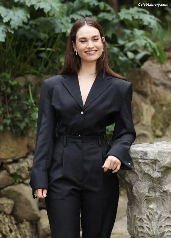 Lily James photo 12 of 1233