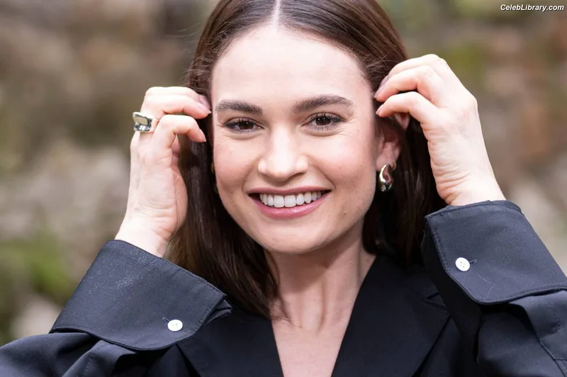 Lily James photo 13 of 1233