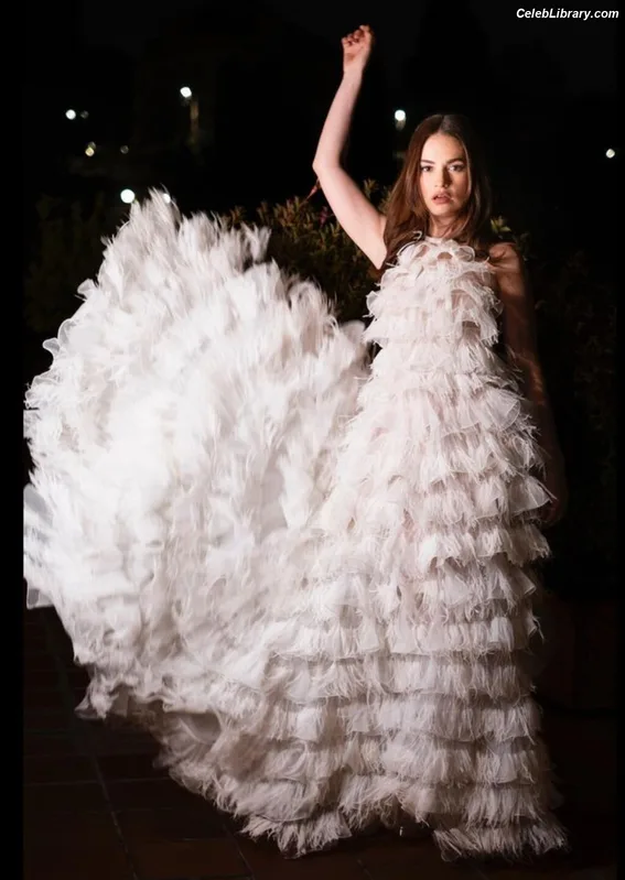 Lily James photo 18 of 1233