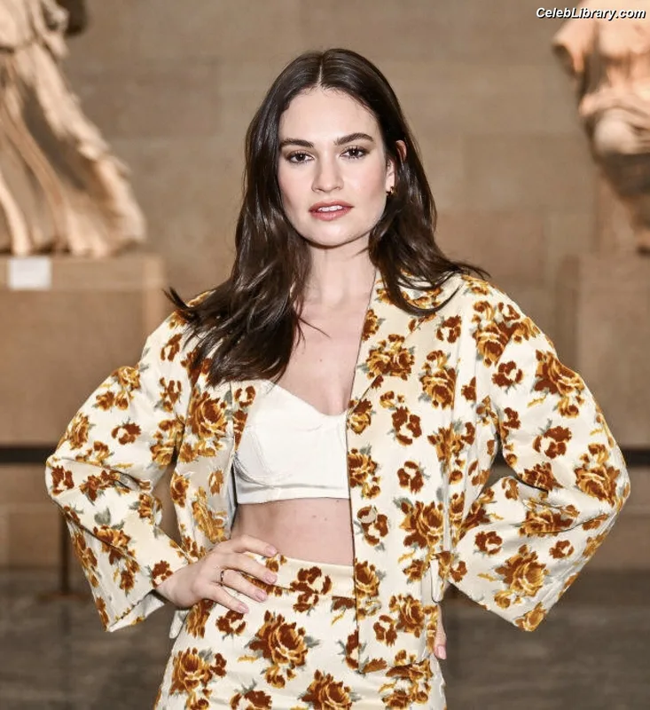 Lily James photo 20 of 1233