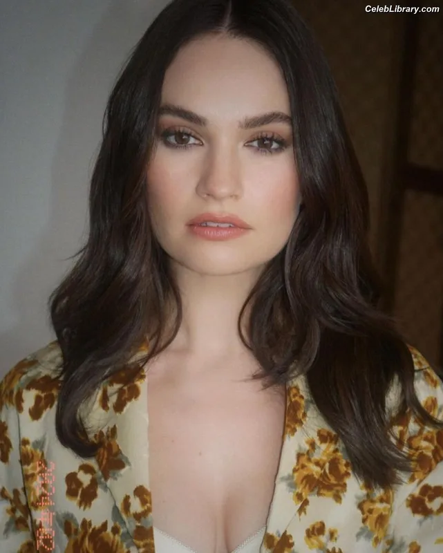 Lily James photo 6 of 1233