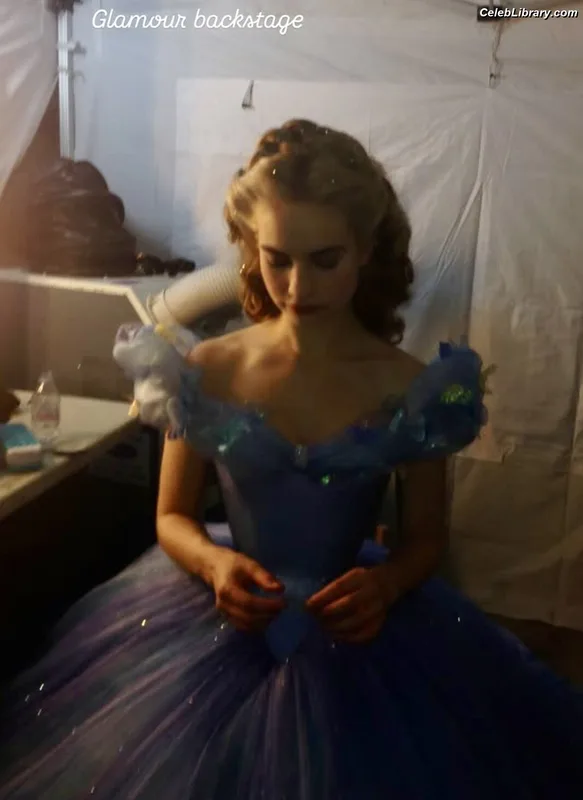 Lily James photo 5 of 1233