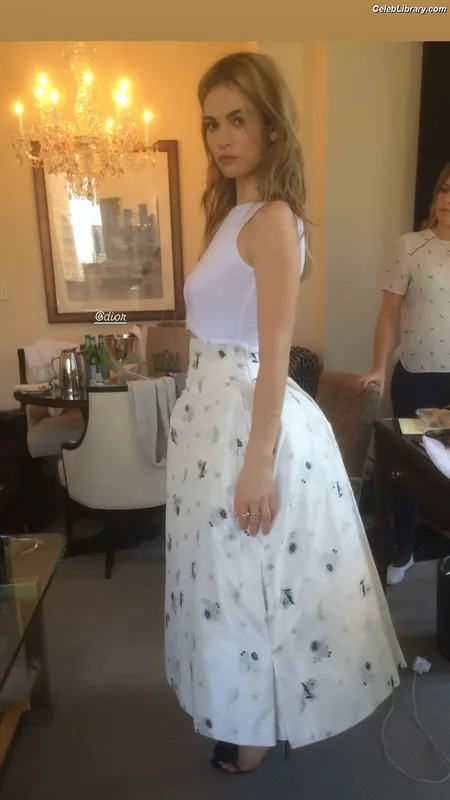 Lily James photo 15 of 1233