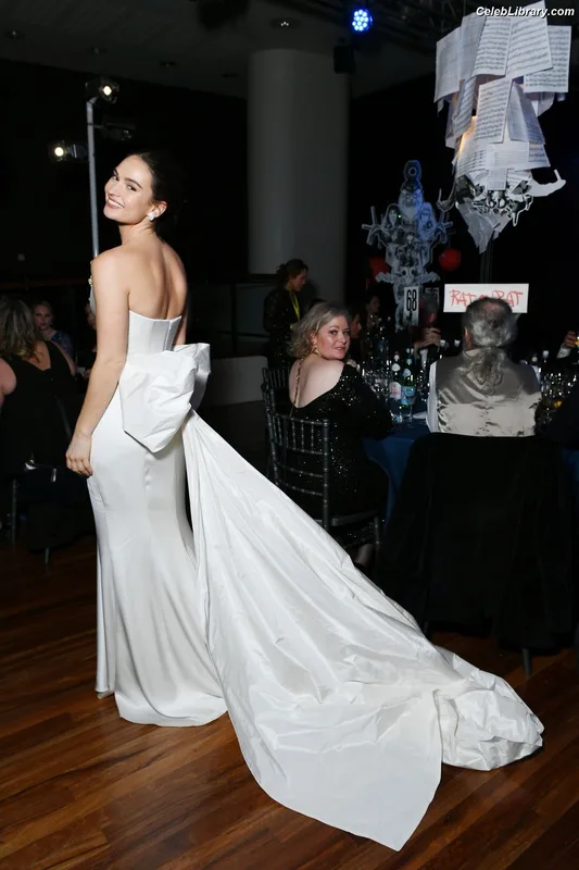 Lily James photo 15 of 1233