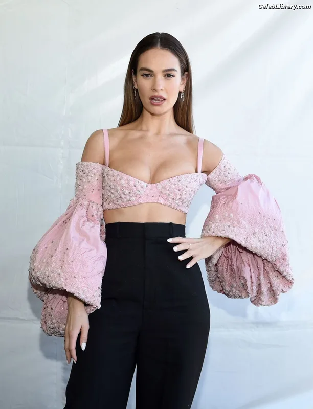 Lily James photo 1 of 1233