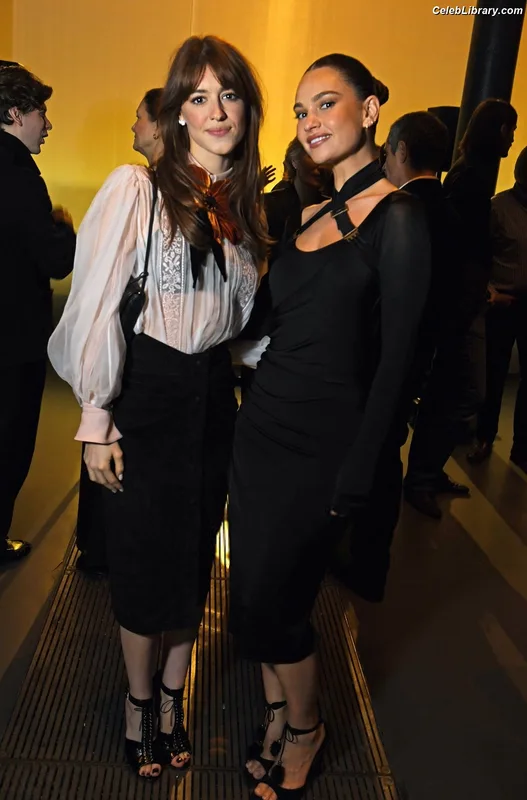 Lily James photo 24 of 1233