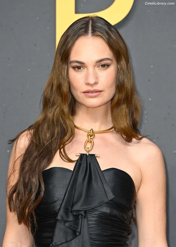 Lily James photo 5 of 1233