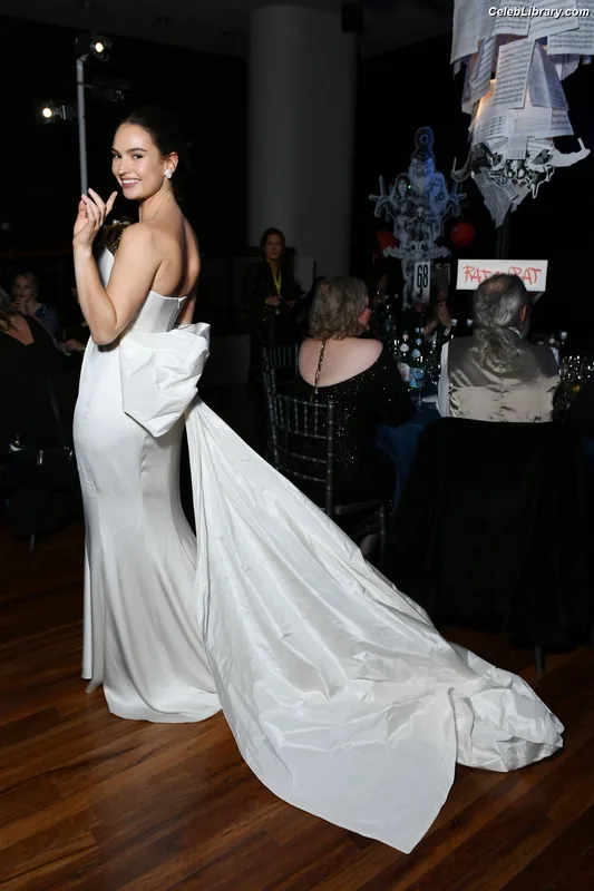Lily James photo 24 of 1233