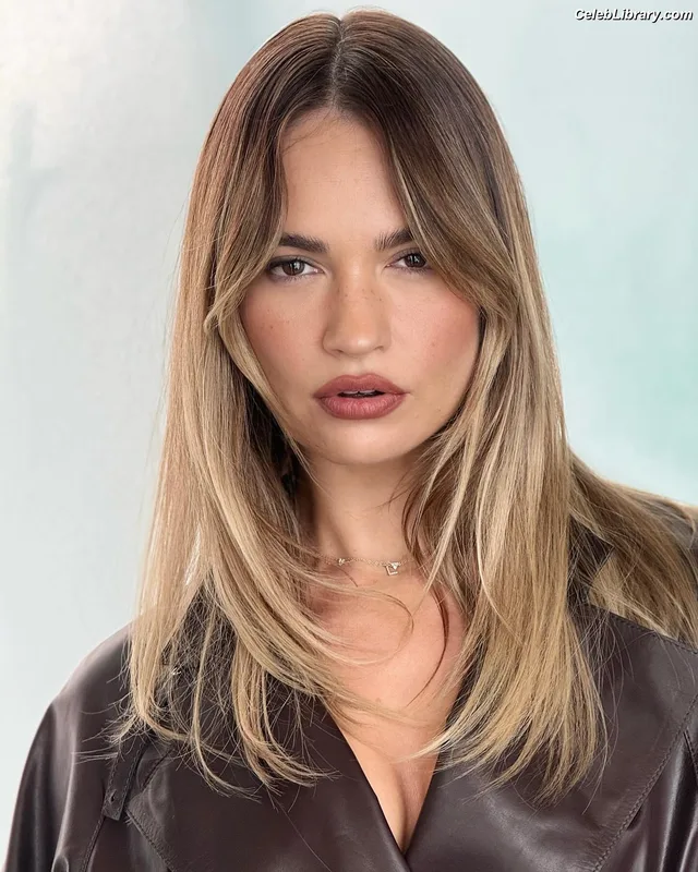 Lily James photo 17 of 1233