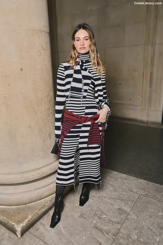 Lily James photo 18 of 1233