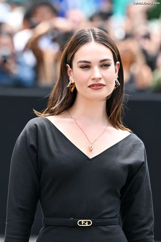 Lily James photo 5 of 1233