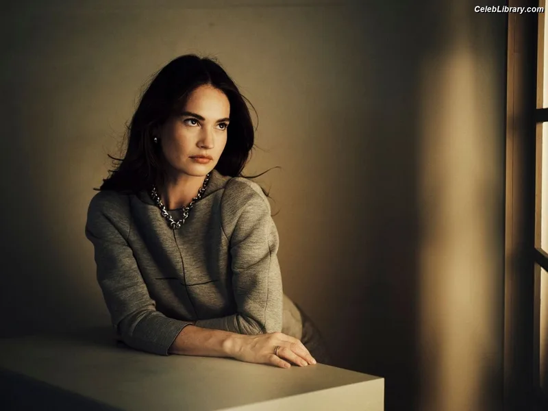 Lily James photo 11 of 1233