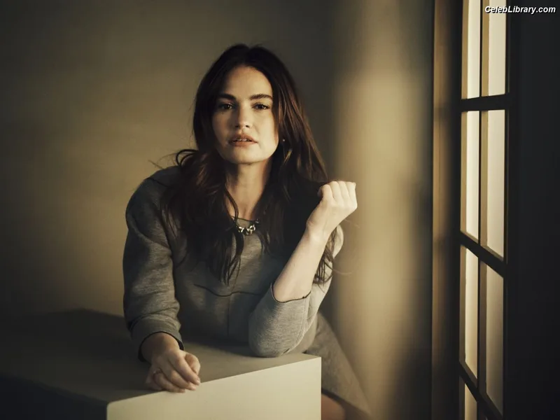 Lily James photo 15 of 1233