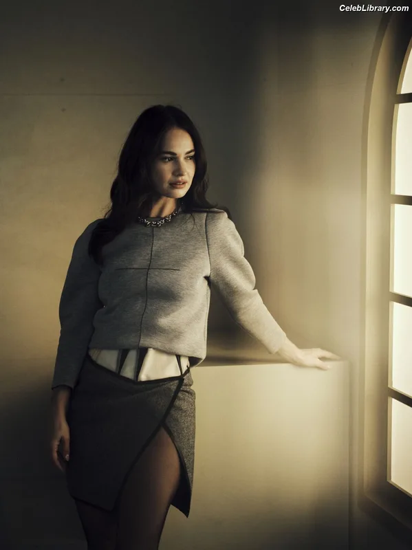 Lily James photo 17 of 1233