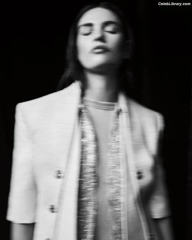 Lily James photo 24 of 1233