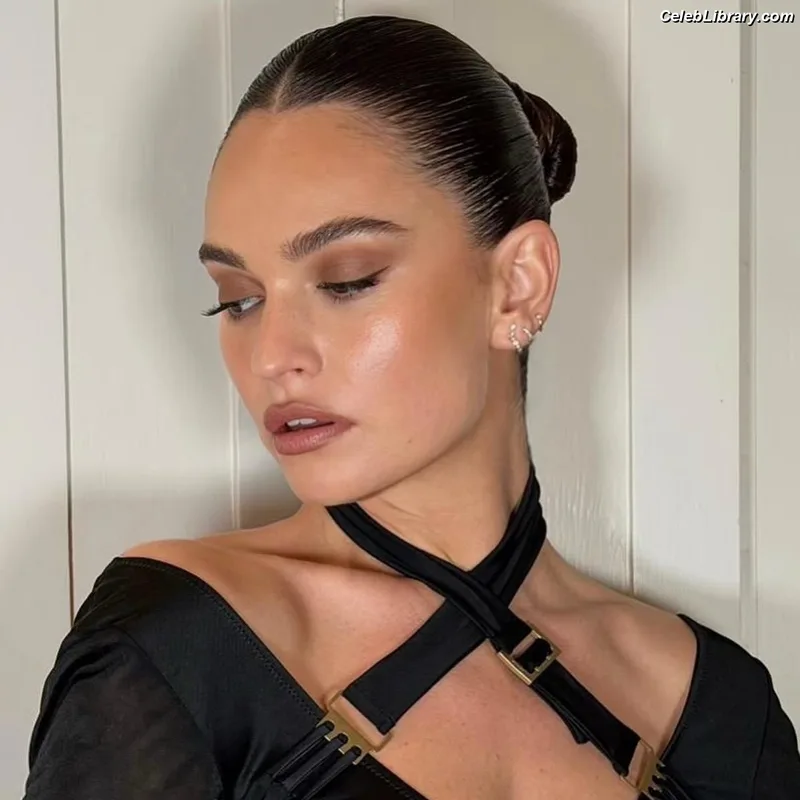 Lily James photo 6 of 1233
