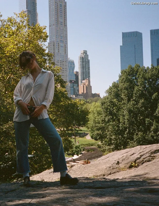 Lily James photo 10 of 1233