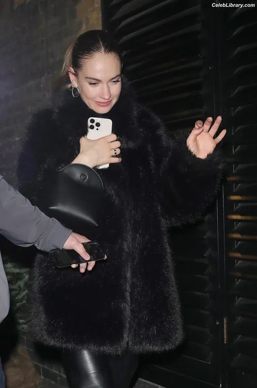 Lily James photo 23 of 1233