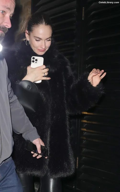 Lily James photo 11 of 1233