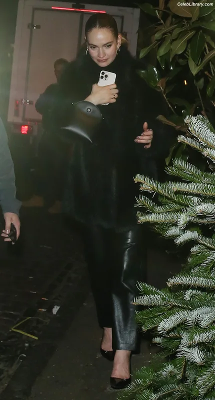 Lily James photo 8 of 1233