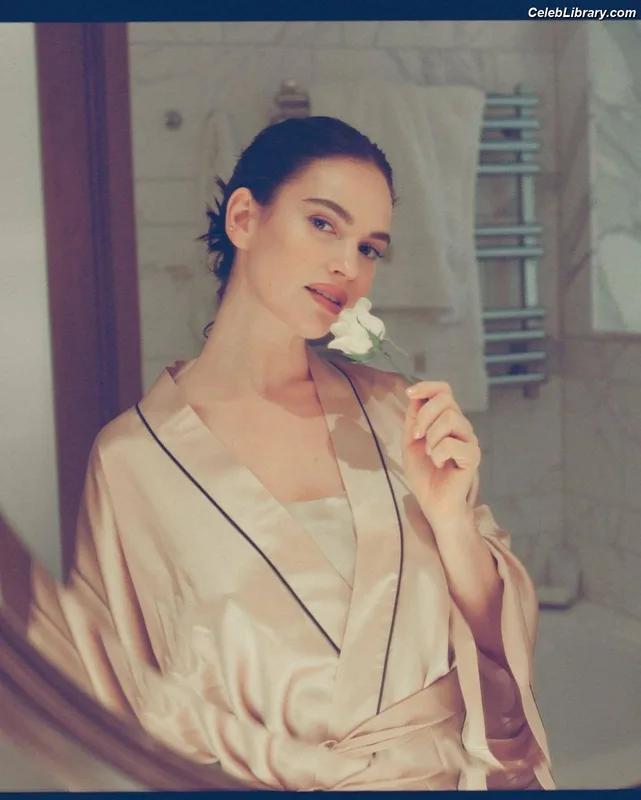 Lily James photo 3 of 1233