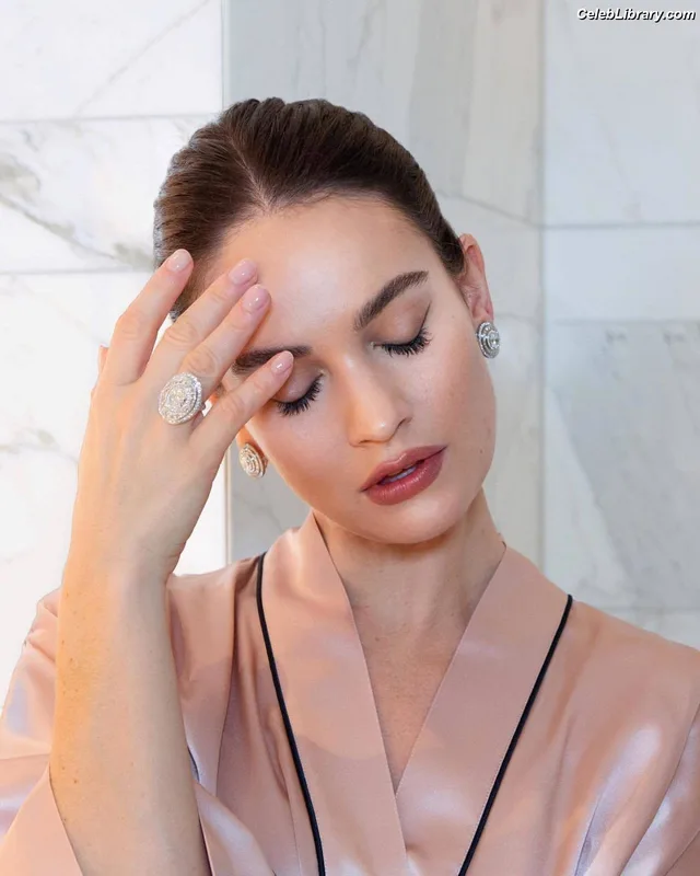 Lily James photo 21 of 1233