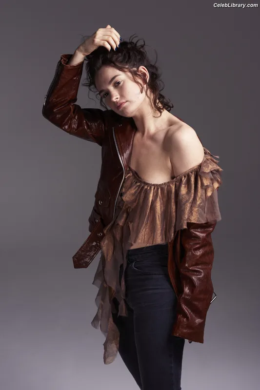 Lily James photo 1 of 1233