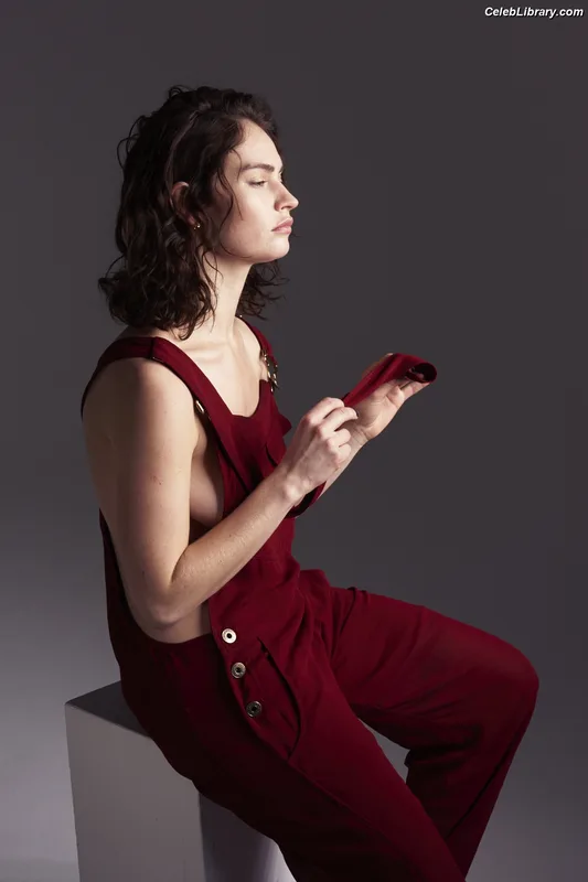 Lily James photo 7 of 1233