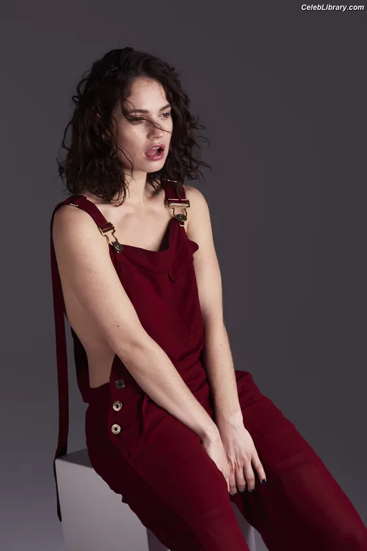 Lily James photo 19 of 1233