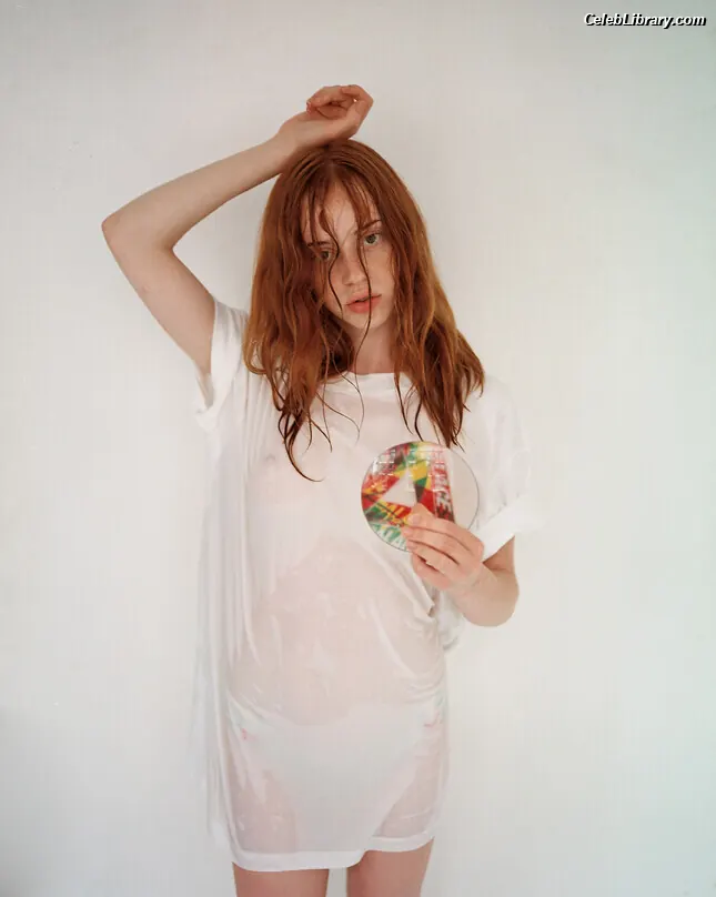 Lily Newmark photo 10 of 390