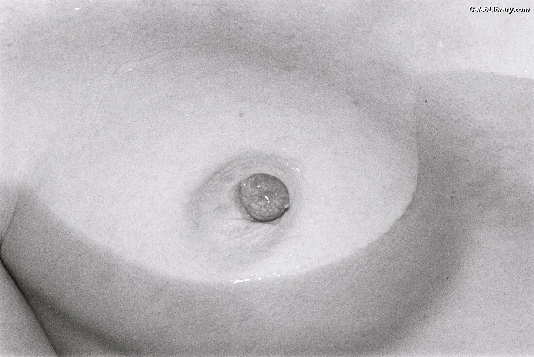 Lily Newmark photo 10 of 390