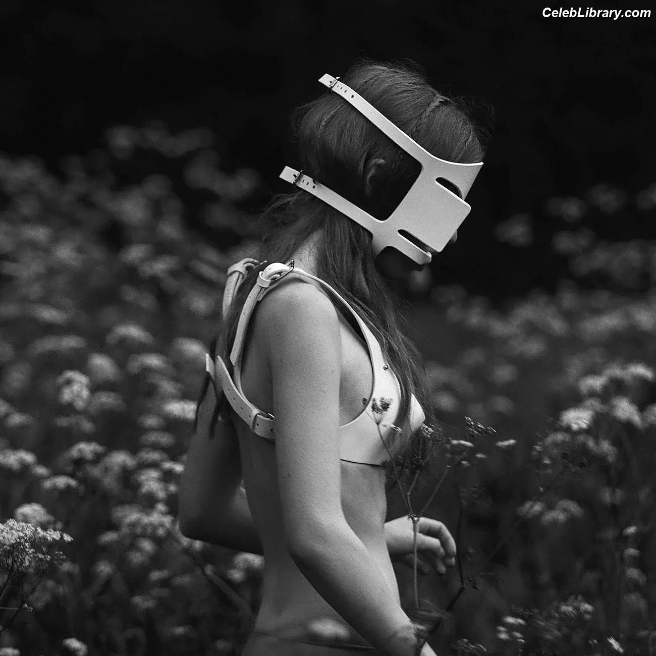 Lily Newmark photo 23 of 390