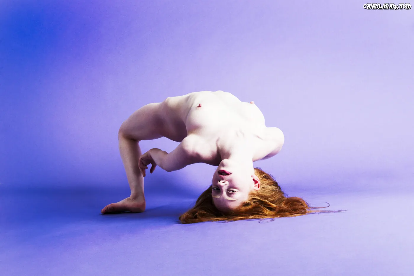 Lily Newmark photo 23 of 390