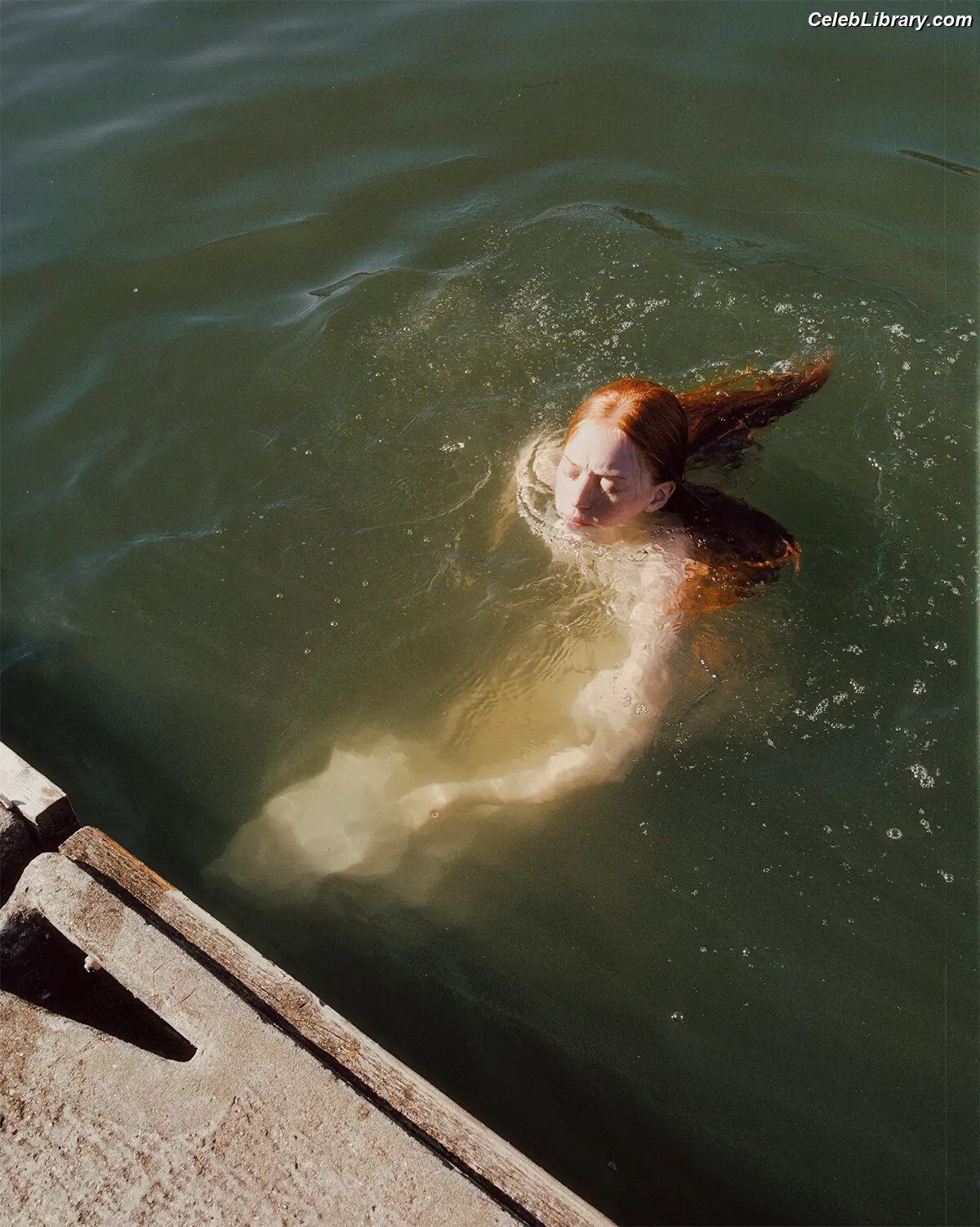 Lily Newmark photo 5 of 390