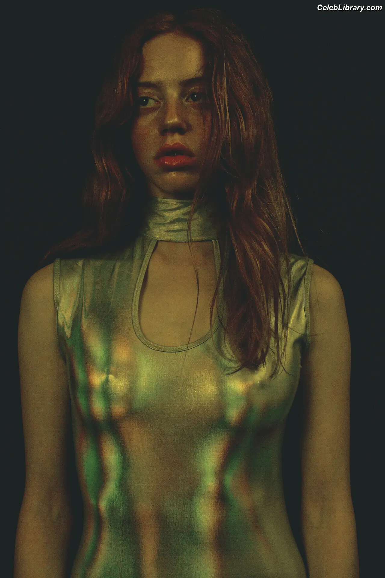 Lily Newmark photo 6 of 390