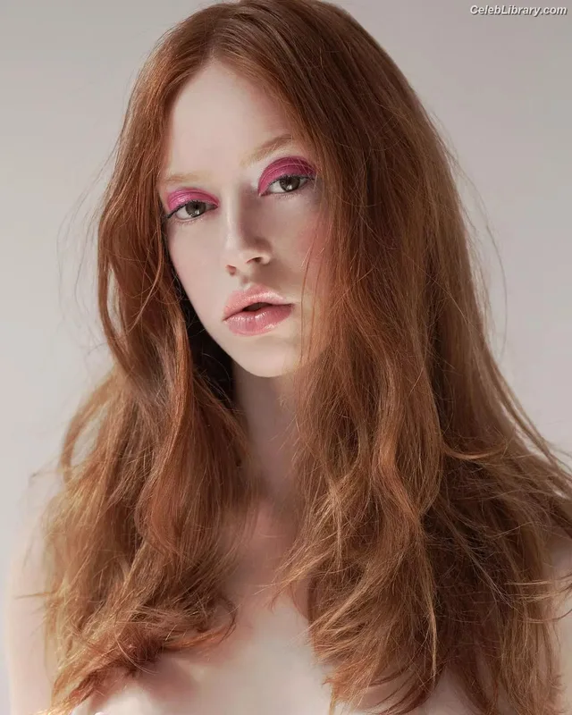 Lily Newmark photo 1 of 391