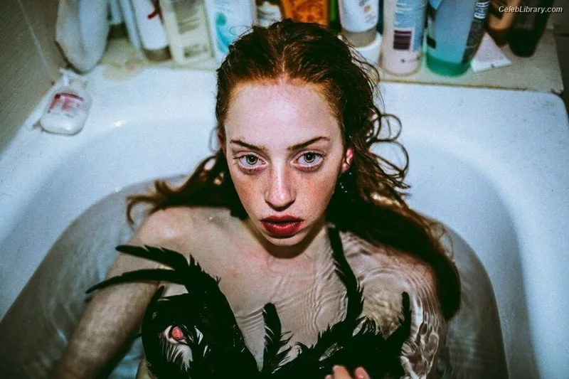 Lily Newmark photo 14 of 391