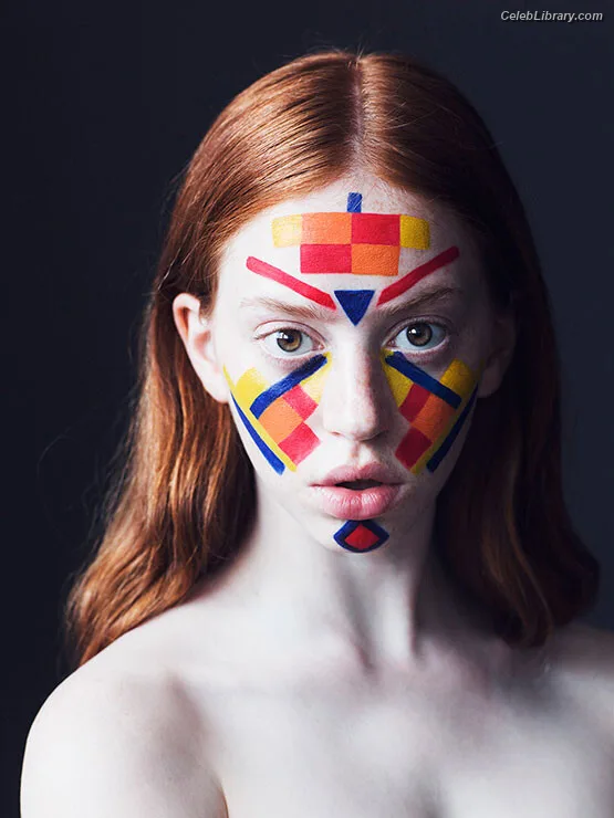 Lily Newmark photo 8 of 391