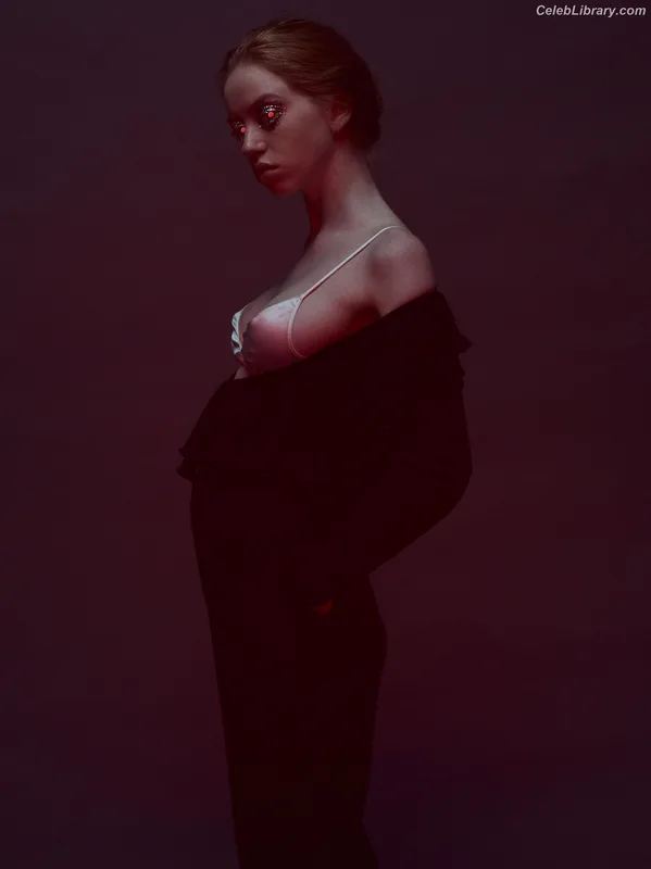 Lily Newmark photo 14 of 391