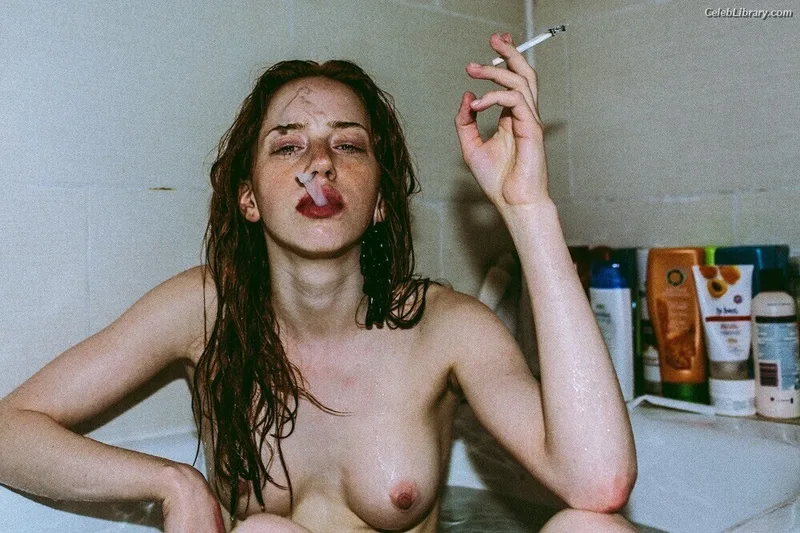 Lily Newmark photo 1 of 391