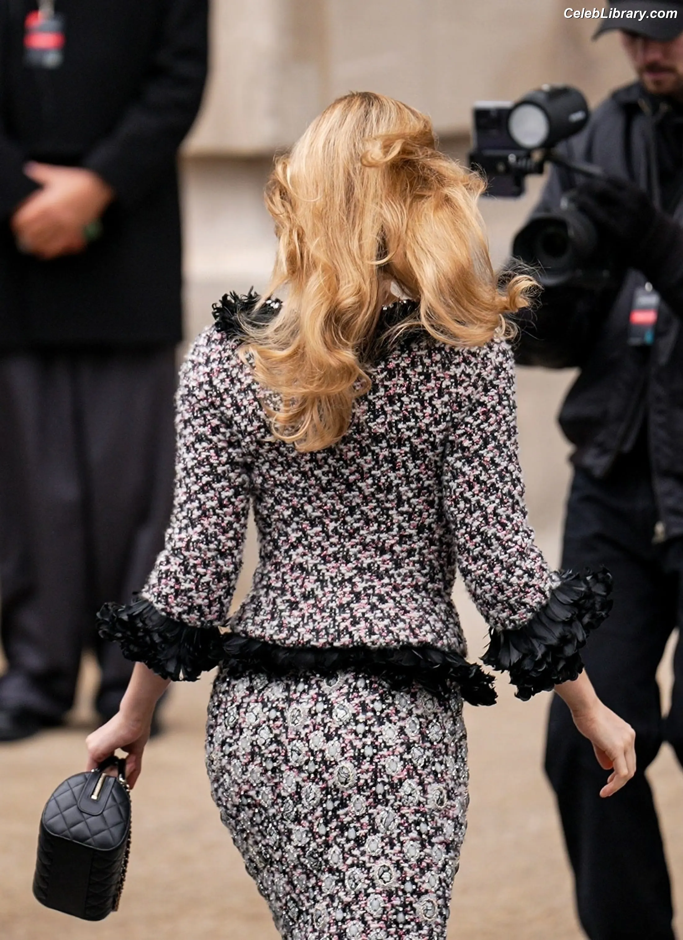 Lily-Rose Depp photo 2 of 531