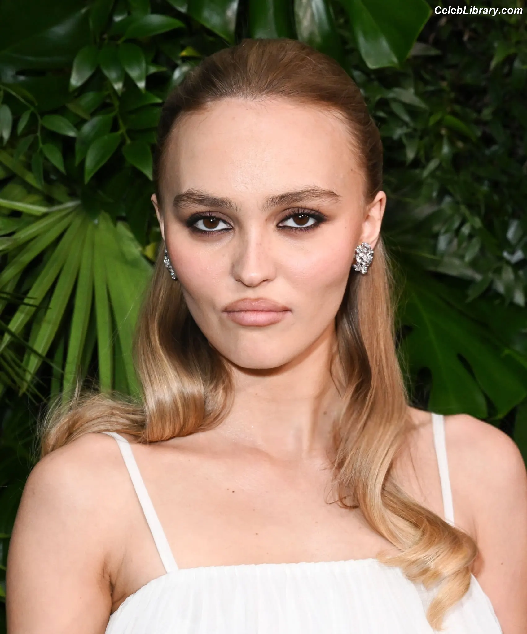 Lily-Rose Depp photo 12 of 531