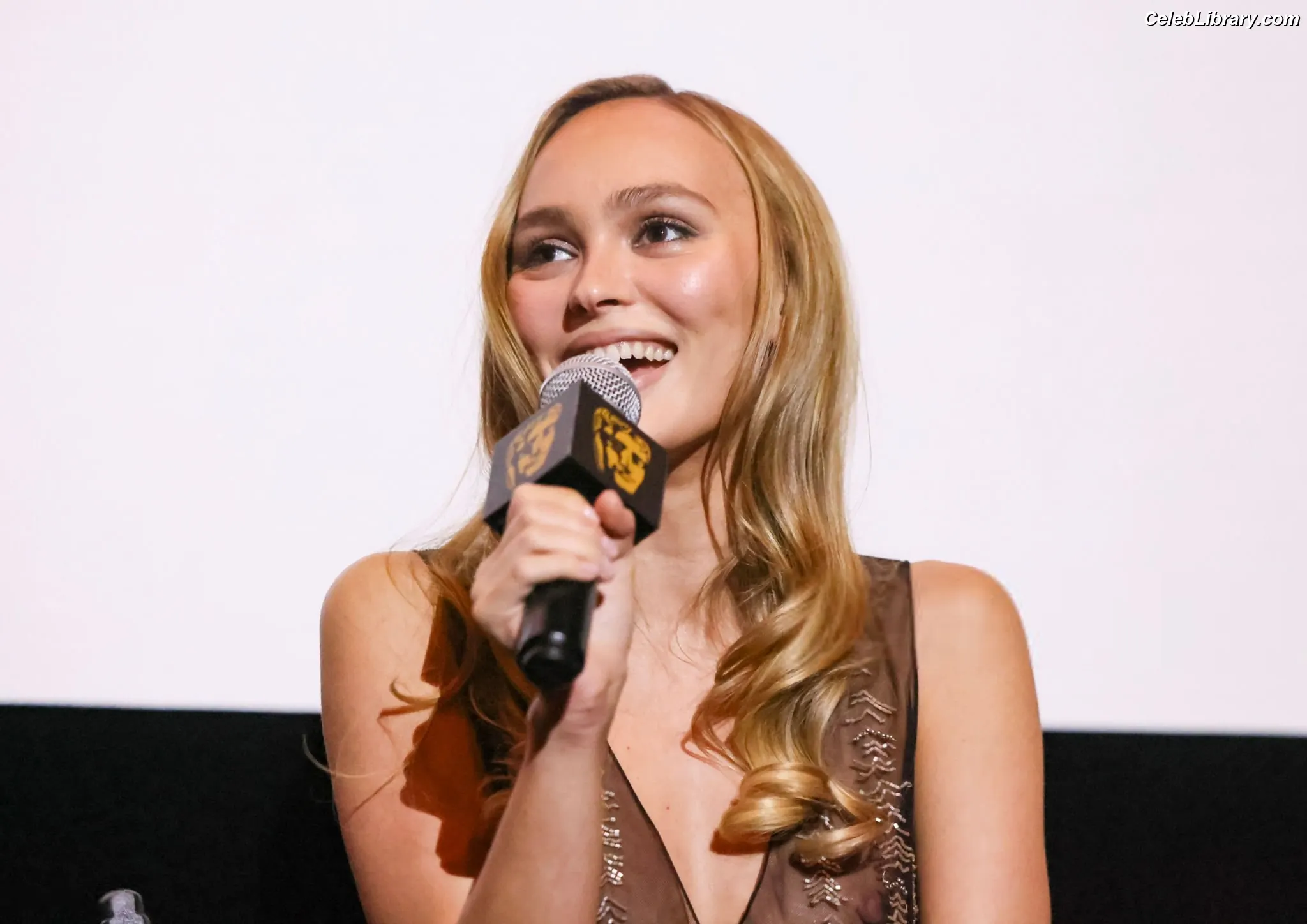 Lily-Rose Depp photo 13 of 531