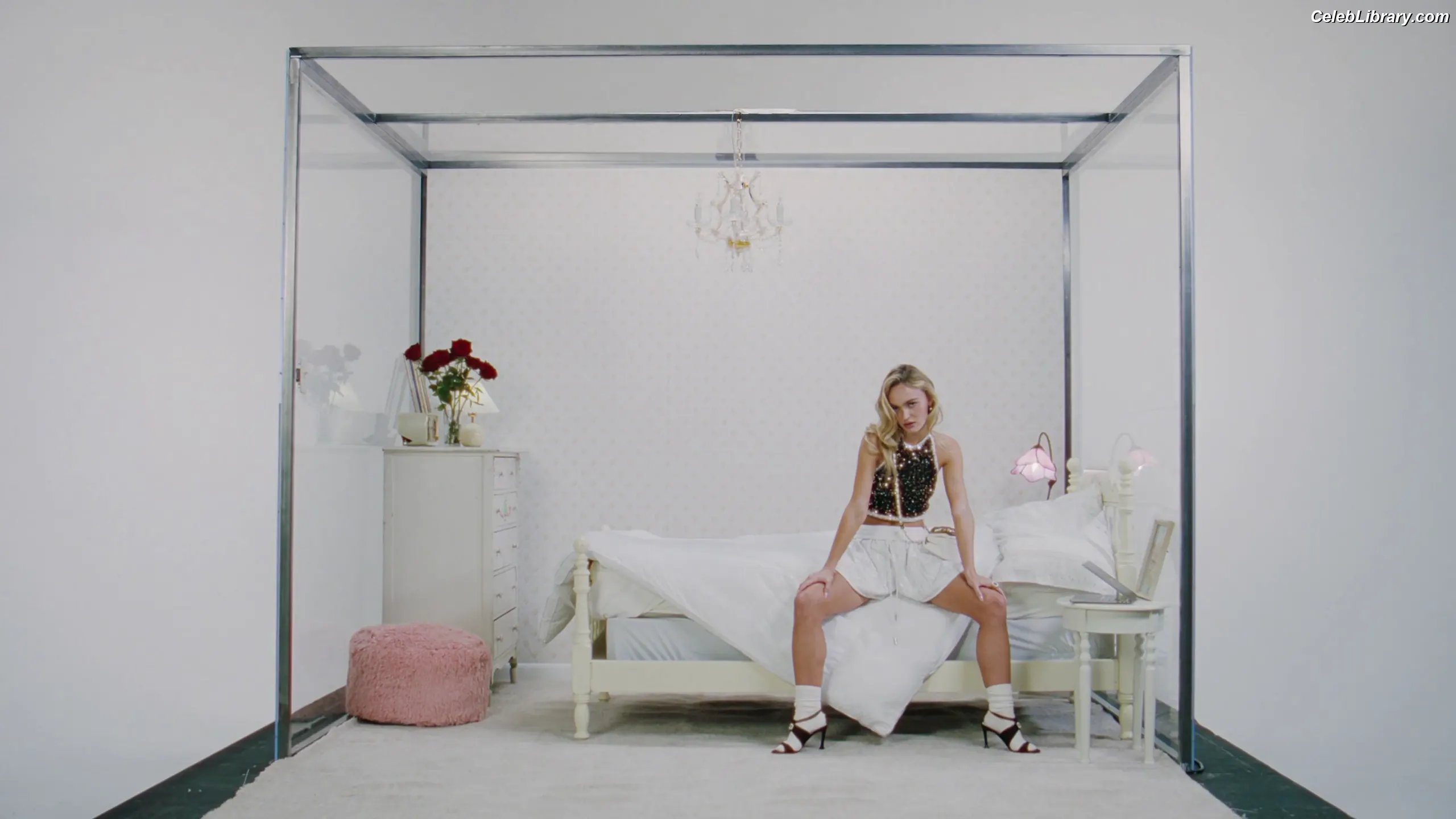 Lily-Rose Depp photo 17 of 531