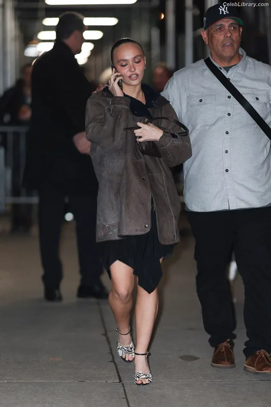 Lily-Rose Depp photo 11 of 528