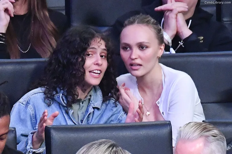 Lily-Rose Depp photo 21 of 528