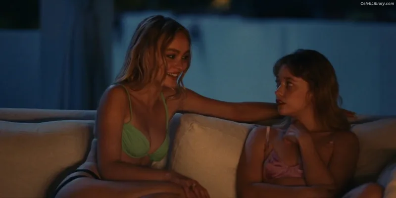 Lily-Rose Depp photo 18 of 528