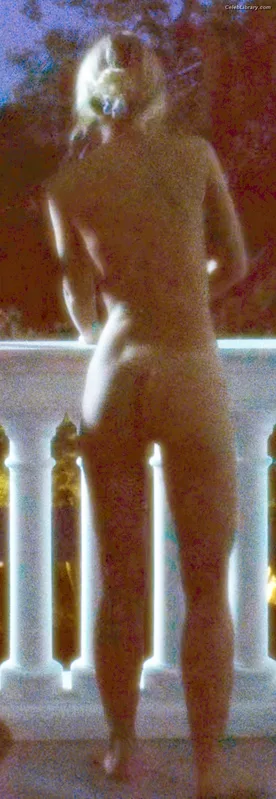 Lily-Rose Depp photo 9 of 528