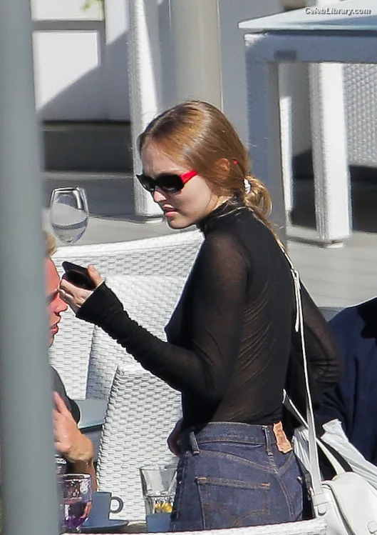 Lily-Rose Depp photo 5 of 528