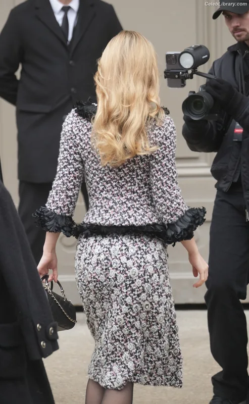 Lily-Rose Depp photo 19 of 528